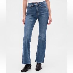NWOT!! GAP Women's High Rise 70s Flare